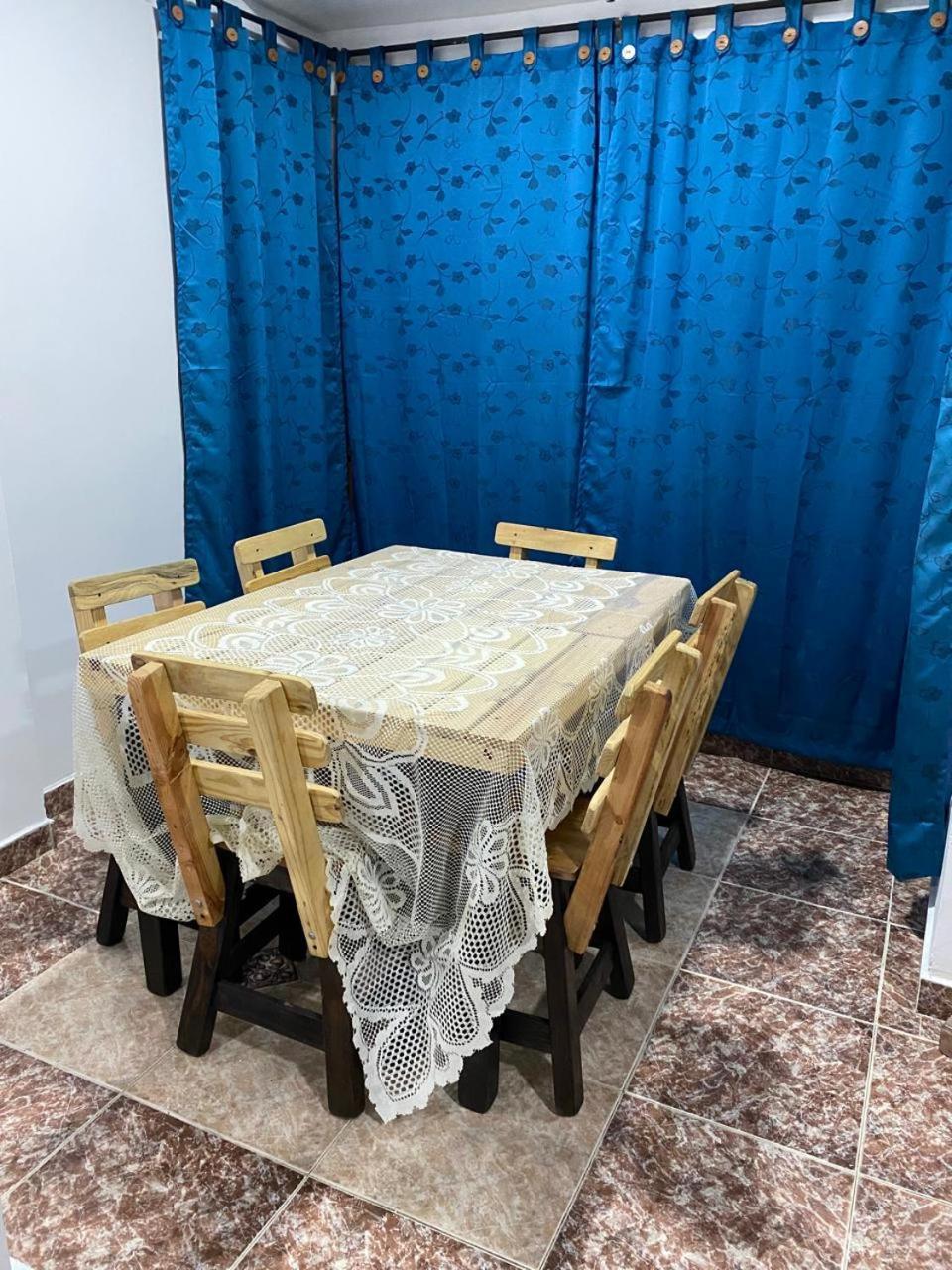 Familiar Apartment *